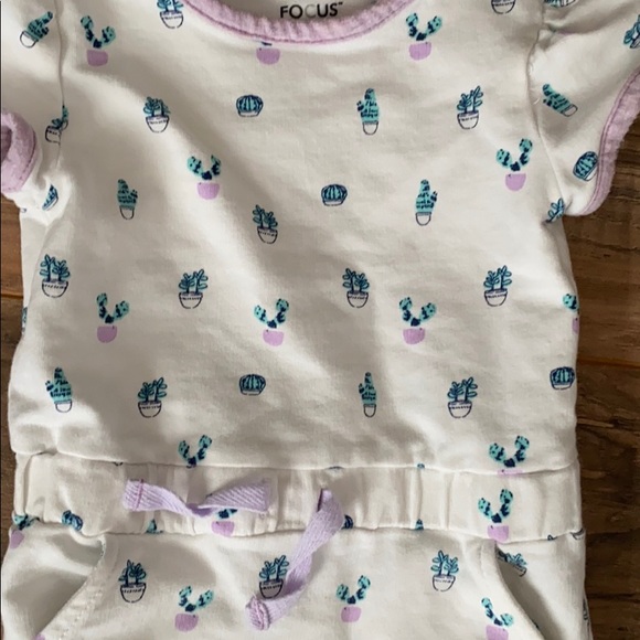 Baby girls pant body suit - Picture 2 of 2